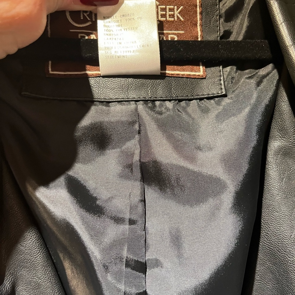 Cripple Creek Women's Black Leather Bomber Jacket - Picture 5 of 11